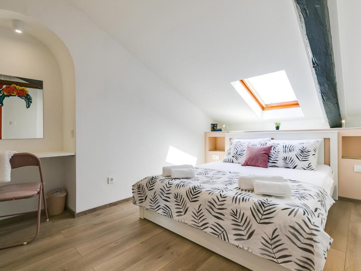 Fantattic Apartment City Center Пореч Екстер'єр фото